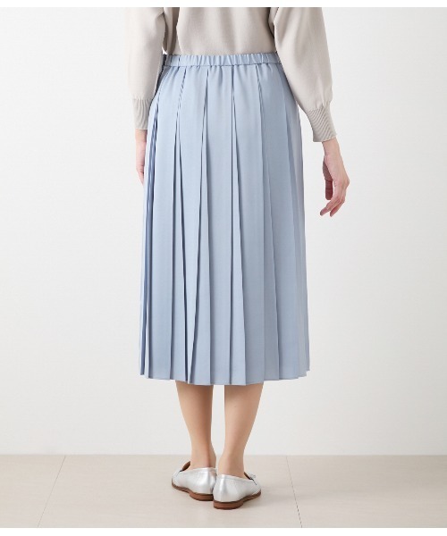 NEWYORKER（ニューヨーカー）の「バックサテン 変形プリーツスカート（スカート・レディース・サックスブルー/ホワイト・9号/11号）」の4枚目の写真