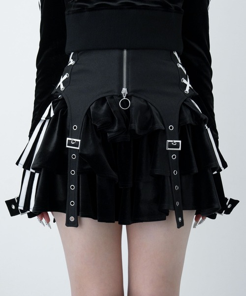 LAZYSLAY(レイジースレイ)の「ベロアラインスカート(スカート・レディース・グレー/ブラック・FREE)」の2枚目の写真