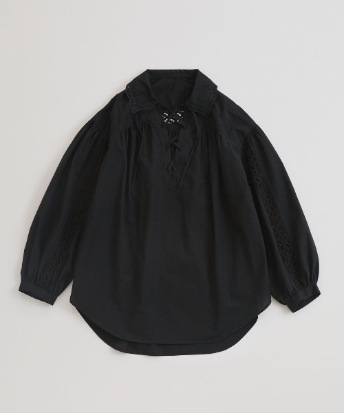 THE SHINZONE（ザ　シンゾーン）の「THE SHINZONE/シンゾーン　レースアップブラウス　LACE-UP BLOUSE　26SMSBL02（シャツ/ブラウス・レディース・ホワイト/ブラック・FREE）」の2枚目の写真
