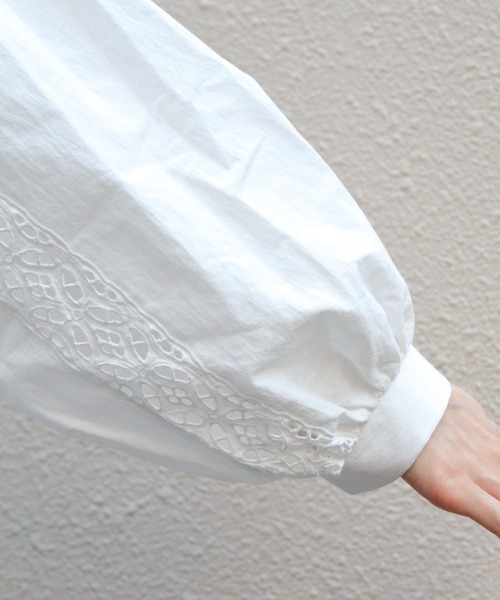 THE SHINZONE（ザ　シンゾーン）の「THE SHINZONE/シンゾーン　レースアップブラウス　LACE-UP BLOUSE　26SMSBL02（シャツ/ブラウス・レディース・ホワイト/ブラック・FREE）」の8枚目の写真