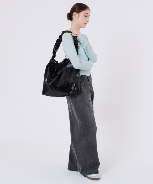 LeSportsac(レスポートサック)の「GH DAILY TOTE ブラックシャイン(トートバッグ・レディース・ブラック・FREE)」の4枚目の写真