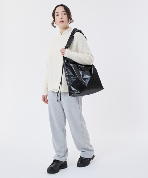 LeSportsac(レスポートサック)の「GH DAILY TOTE ブラックシャイン(トートバッグ・レディース・ブラック・FREE)」の5枚目の写真