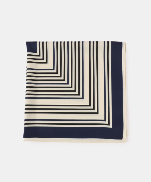 JOURNAL STANDARD relume（ジャーナルスタンダード　レリューム）の「RELUME スカーフ（ストール/ショール・レディース・ベージュ/ネイビー/レッド・FREE）」の2枚目の写真