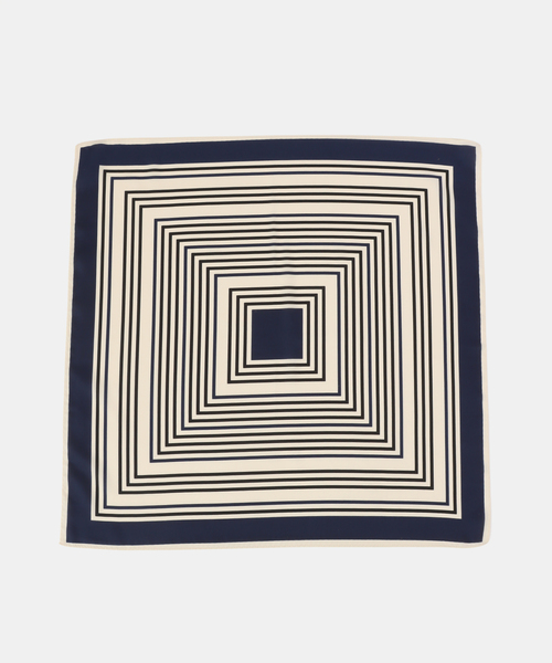 JOURNAL STANDARD relume（ジャーナルスタンダード　レリューム）の「RELUME スカーフ（ストール/ショール・レディース・ベージュ/ネイビー/レッド・FREE）」の4枚目の写真