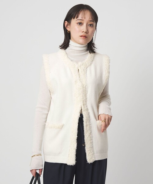 green label relaxing(グリーンレーベルリラクシング)の「ブークレ×フリンジ ベスト ウォッシャブル(ベスト・レディース・ブラック/オフホワイト・FREE)」の2枚目の写真