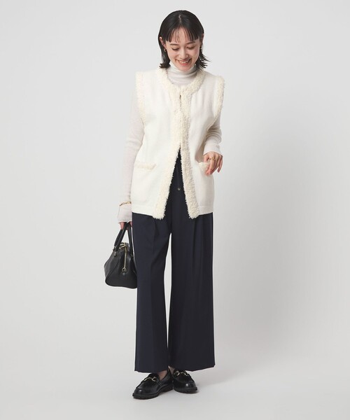 green label relaxing(グリーンレーベルリラクシング)の「ブークレ×フリンジ ベスト ウォッシャブル(ベスト・レディース・ブラック/オフホワイト・FREE)」の5枚目の写真