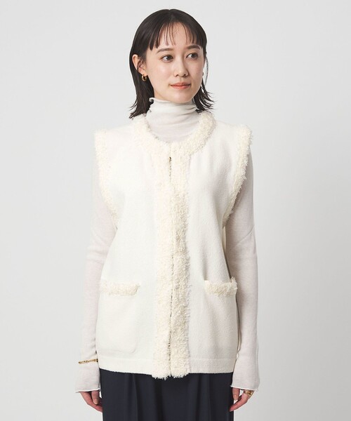 green label relaxing(グリーンレーベルリラクシング)の「ブークレ×フリンジ ベスト ウォッシャブル(ベスト・レディース・ブラック/オフホワイト・FREE)」の12枚目の写真