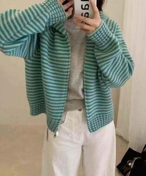 SPIGA（スピーガ）の「ﾎﾞｰﾀﾞｰ配色ｼﾞｯﾌﾟｱｯﾌﾟﾌｰﾃﾞｨ（パーカー・レディース・グリーン/パープル/ブルー・FREE）」の4枚目の写真