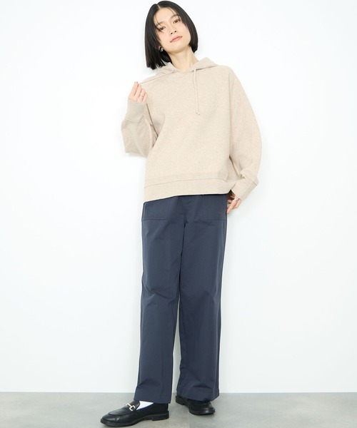 Mac-House(マックハウス)の「Idnes フードニットパーカー(パーカー・レディース・アイボリー/ブラック/チャコールグレー・FREE)」の8枚目の写真