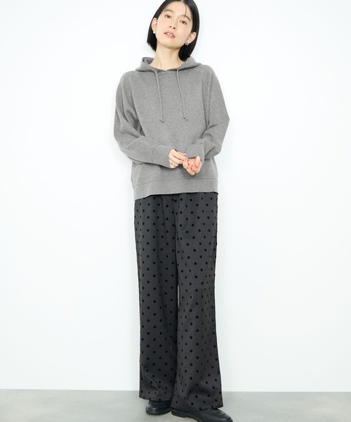 Mac-House(マックハウス)の「Idnes フードニットパーカー(パーカー・レディース・アイボリー/ブラック/チャコールグレー・FREE)」の17枚目の写真