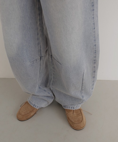 hellam（へラム）の「アシメカーブデニムパンツ（デニムパンツ・レディース・ブルー/グレー/ライトブルー/インディゴブルー・SMALL/MEDIUM）」の8枚目の写真