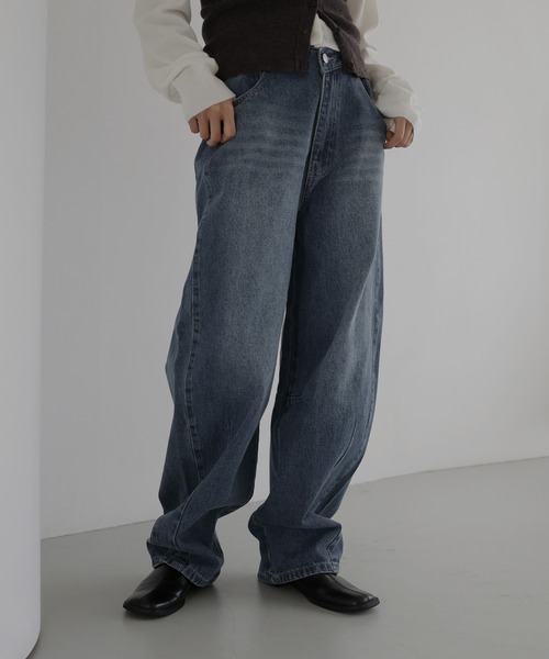 hellam（へラム）の「アシメカーブデニムパンツ（デニムパンツ・レディース・ブルー/グレー/ライトブルー/インディゴブルー・SMALL/MEDIUM）」の6枚目の写真