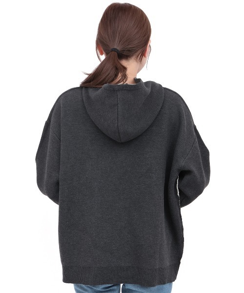 チチカカ（チチカカ）の「イェイエンブロイダリー スウェットライクニットフーディー（ニット/セーター・レディース・チャコールグレー/ピンク/アイボリー・FREE）」の13枚目の写真