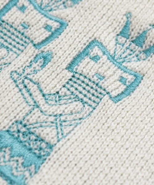 チチカカ（チチカカ）の「イェイエンブロイダリー スウェットライクニットフーディー（ニット/セーター・レディース・チャコールグレー/ピンク/アイボリー・FREE）」の8枚目の写真