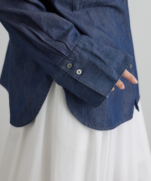SALON adam et rope'(サロン アダム エ ロペ)の「【WEB限定】フラールボウタイデニムブラウス(シャツ/ブラウス・レディース・サックスブルー/ブルー系その他4・FREE)」の11枚目の写真