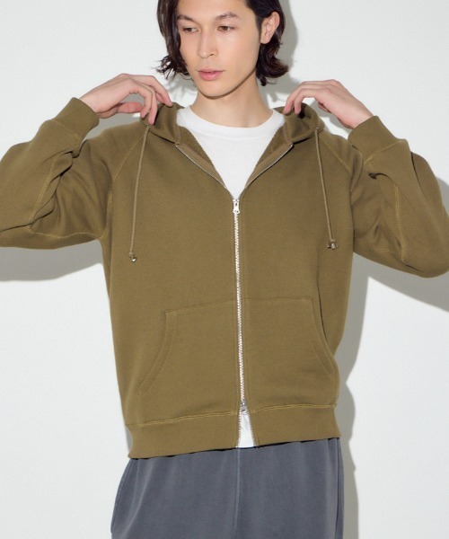 AZUL by moussy(アズールバイマウジー)の「裏毛ジップアップパーカー(パーカー・メンズ・アイボリー/ブラック/ダークカーキ・SMALL/MEDIUM/LARGE)」の1枚目の写真
