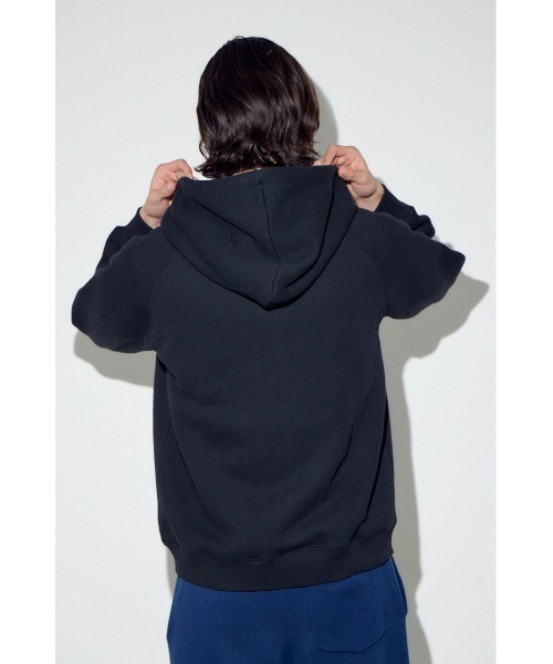AZUL by moussy(アズールバイマウジー)の「裏毛ジップアップパーカー(パーカー・メンズ・アイボリー/ブラック/ダークカーキ・SMALL/MEDIUM/LARGE)」の19枚目の写真