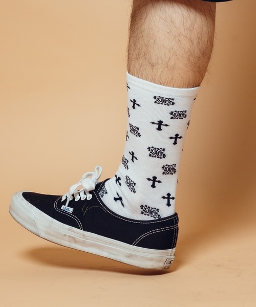 Subciety(サブサエティ)の「Paisley cross socks(ソックス/靴下・メンズ・ホワイト/ブラック・FREE)」の11枚目の写真