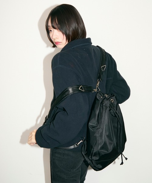 TONER(トナー)の「2WAYアーバンメタルバックパック/ロゴプレート付き(バックパック/リュック・レディース・ブラック/シルバー・FREE)」の5枚目の写真