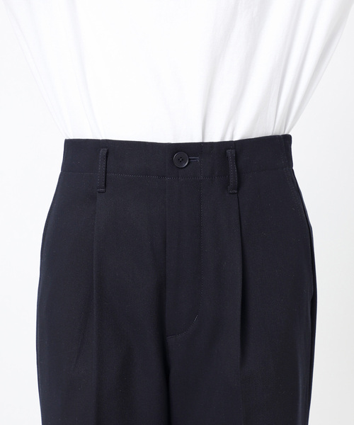 Spick & Span(スピックアンドスパン)の「ドレープチノ1タックストレートパンツ(スラックス・レディース・ネイビー/ベージュ・38/36)」の17枚目の写真