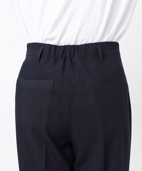 Spick & Span(スピックアンドスパン)の「ドレープチノ1タックストレートパンツ(スラックス・レディース・ネイビー/ベージュ・38/36)」の16枚目の写真