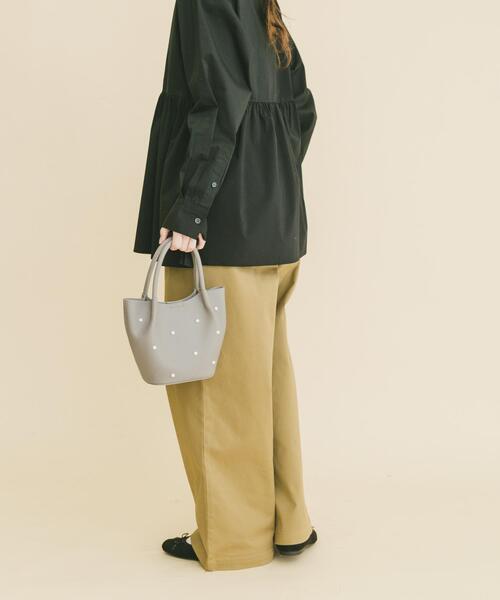 ITEMS URBANRESEARCH(アイテムズ アーバンリサーチ)の「ストレッチチノパンツ(その他パンツ・レディース・ネイビー/ライトベージュ/キャメル・SMALL/MEDIUM)」の4枚目の写真