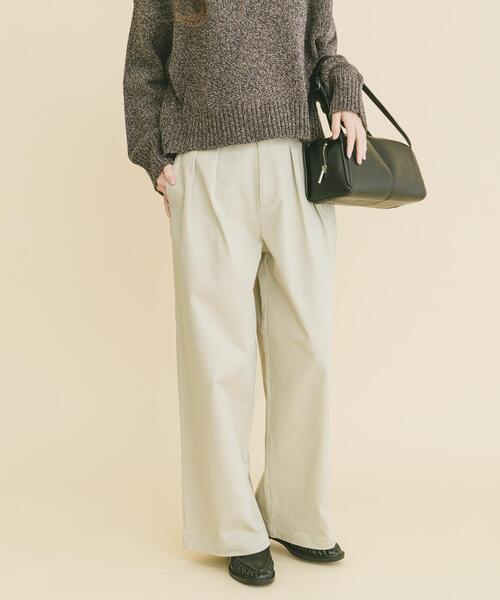 ITEMS URBANRESEARCH(アイテムズ アーバンリサーチ)の「ストレッチチノパンツ(その他パンツ・レディース・ネイビー/ライトベージュ/キャメル・SMALL/MEDIUM)」の12枚目の写真