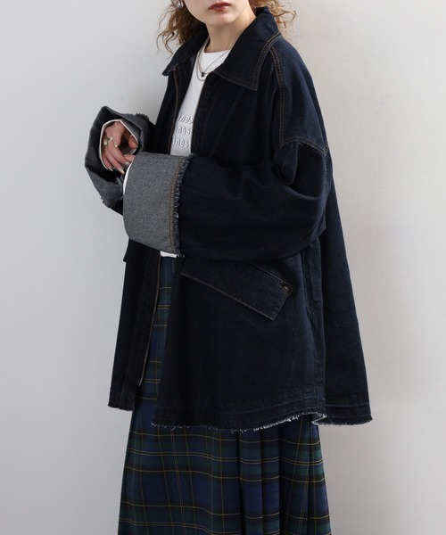 hunch（ハンチ）の「hunch ミディ丈デニムジャケット（デニムジャケット・レディース・ケミカルウォッシュ/ワンウォッシュ・FREE）」の6枚目の写真