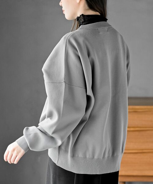 rps（アールピーエス）の「ゴールドボタンクルーネックスポンジニットカーディガン（カーディガン/ボレロ・レディース・グレー/ブラック/シルバーグレー/グレイッシュブルー・フリー）」の10枚目の写真