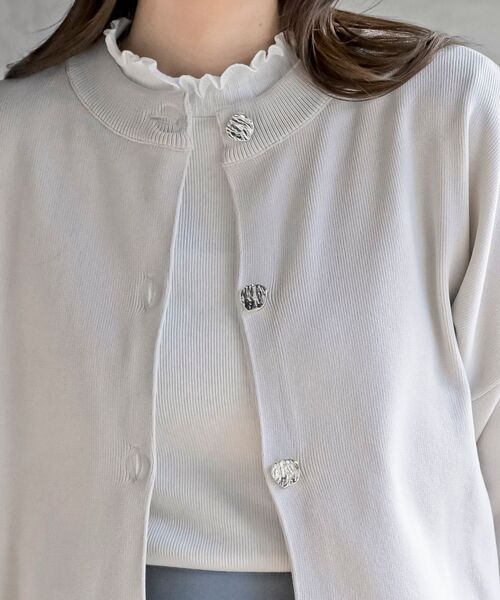 rps（アールピーエス）の「ゴールドボタンクルーネックスポンジニットカーディガン（カーディガン/ボレロ・レディース・グレー/ブラック/シルバーグレー/グレイッシュブルー・フリー）」の19枚目の写真