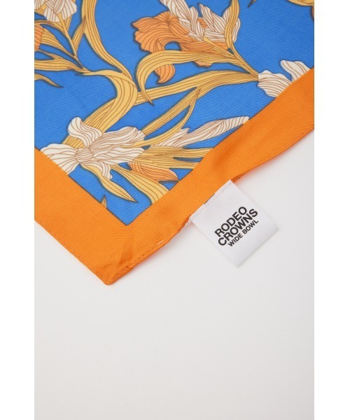 RODEO CROWNS WIDE BOWL（ロデオクラウンズワイドボウル）の「クラシカルビッグスカーフ（バンダナ/スカーフ・レディース・オレンジ系その他/ブルー系その他3/グリーン系その他/ホワイト系その他・FREE）」の22枚目の写真