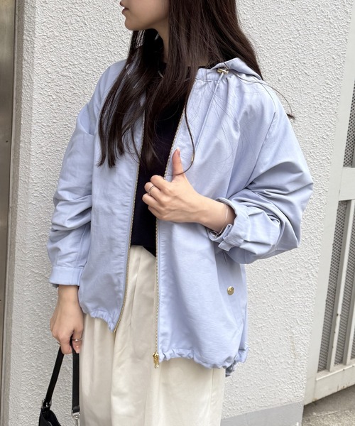 ikka(イッカ)の「【雑誌InRed4月号掲載】撥水花粉リリース2WAYマウンテンパーカー【親子コーデ】(マウンテンパーカー・レディース・ライトグリーン/ネイビー/ライトブルー/オフホワイト・L/M/S)」の3枚目の写真