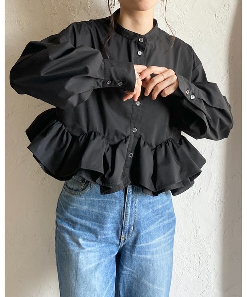 She's Closet(シーズクローゼット)の「ショート丈 長袖ボリュームスリーブ 裾フリルブラウス シャツ(シャツ/ブラウス・レディース・ホワイト/ブラック・FREE)」の12枚目の写真