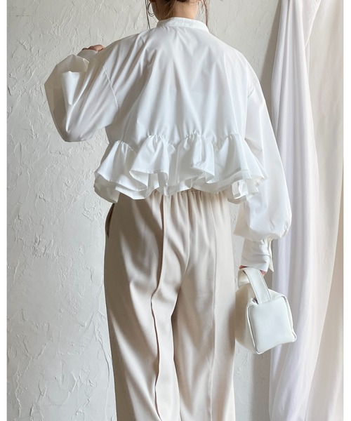 She's Closet(シーズクローゼット)の「ショート丈 長袖ボリュームスリーブ 裾フリルブラウス シャツ(シャツ/ブラウス・レディース・ホワイト/ブラック・FREE)」の21枚目の写真