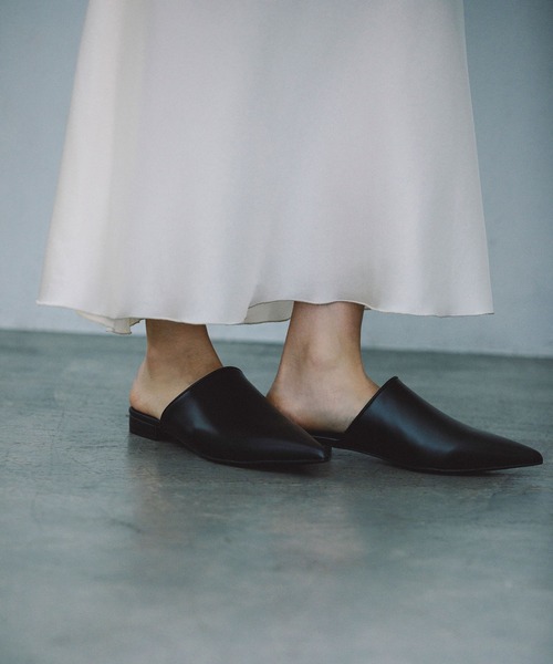 SLACK(スラック)の「【リトミコ】ロングポインテッドミュール(パンプス・レディース・ブラック・22.5cm/23.0cm/23.5cm/24.0cm/24.5cm)」の13枚目の写真