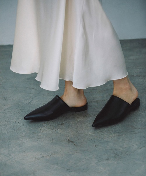 SLACK(スラック)の「【リトミコ】ロングポインテッドミュール(パンプス・レディース・ブラック・22.5cm/23.0cm/23.5cm/24.0cm/24.5cm)」の14枚目の写真