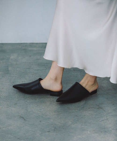 SLACK(スラック)の「【リトミコ】ロングポインテッドミュール(パンプス・レディース・ブラック・22.5cm/23.0cm/23.5cm/24.0cm/24.5cm)」の16枚目の写真