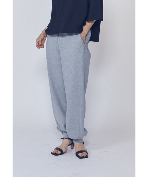 1er Arrondissement(プルミエアロンディスモン)の「<IRONING (アイロニング)>ロゴスウェットパンツ(その他パンツ・レディース・グレー系その他5/ブルー系その他3・FREE)」の1枚目の写真
