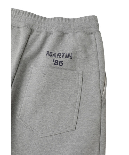 1er Arrondissement(プルミエアロンディスモン)の「<IRONING (アイロニング)>ロゴスウェットパンツ(その他パンツ・レディース・グレー系その他5/ブルー系その他3・FREE)」の4枚目の写真