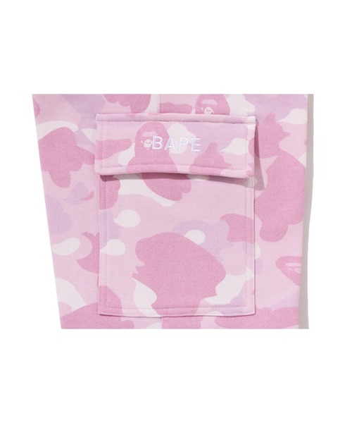 A BATHING APE(アベイシングエイプ)の「COLOR CAMO STRAIGHT SWEAT PANTS(その他パンツ・レディース・ピンク/ホワイト・MEDIUM/SMALL)」の6枚目の写真