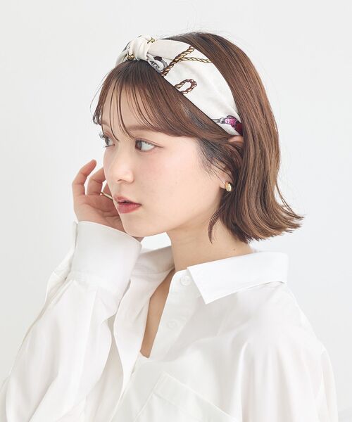 earth music&ecology(アースミュージックアンドエコロジー)の「スカーフ柄カチューシャ(カチューシャ・レディース・ブラック/ブラウン・FREE)」の4枚目の写真