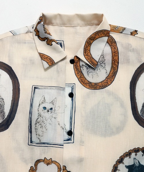 Revo.（レボ）の「Revo. ヴィンテージライク アニマル キャットパターン ボックス セミオープンカラーシャツ（シャツ/ブラウス・メンズ・ナチュラル/サックスブルー/ブラック・2/1）」の15枚目の写真