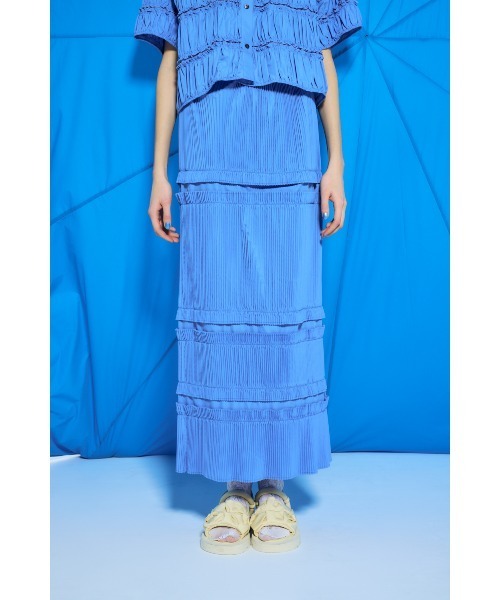 ENFOLD(エンフォルド)の「STRAIGHT PLEATS SKIRT(スカート・レディース・サックスブルー・38/36)」の2枚目の写真