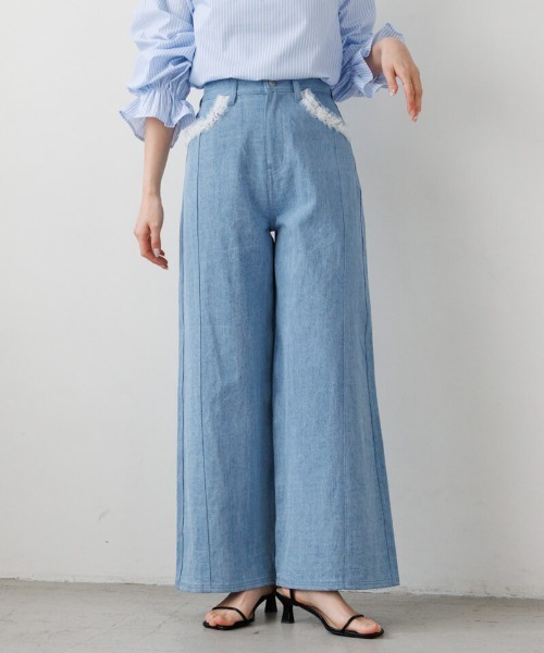 flower（フラワー）の「レースデニムパンツ（デニムパンツ・レディース・ライトブルー/ブルー・SMALL/MEDIUM）」の2枚目の写真