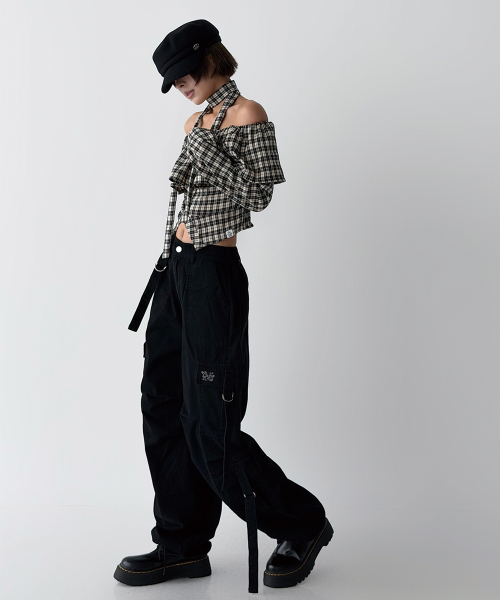 THE GREEN LAB（ザグリーンラボ）の「Dリングストラップウォッシングカーゴパンツ[ブラック]（その他パンツ・レディース・その他・FREE）」の2枚目の写真