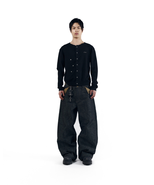 AAKAM(アーカム)の「Bonnie Pocket Denim Pants (Black)(デニムパンツ・レディース・その他・1/2)」の13枚目の写真