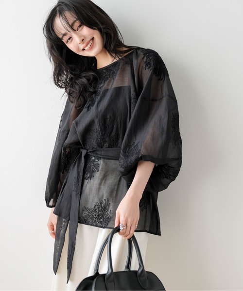 SUGAR BISKET(シュガービスケット)の「フラワー刺繍シアーブラウス(シャツ/ブラウス・レディース・ブラック/ホワイト/ベージュ・フリー)」の16枚目の写真