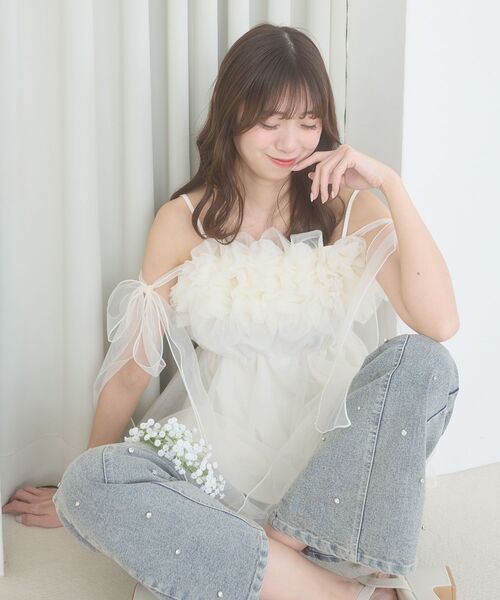 MAJESTIC LEGON(マジェスティックレゴン)の「ショルダーリボンフリルビスチェ(キャミソール・レディース・グレー/アイボリー/ピンク・MEDIUM)」の6枚目の写真