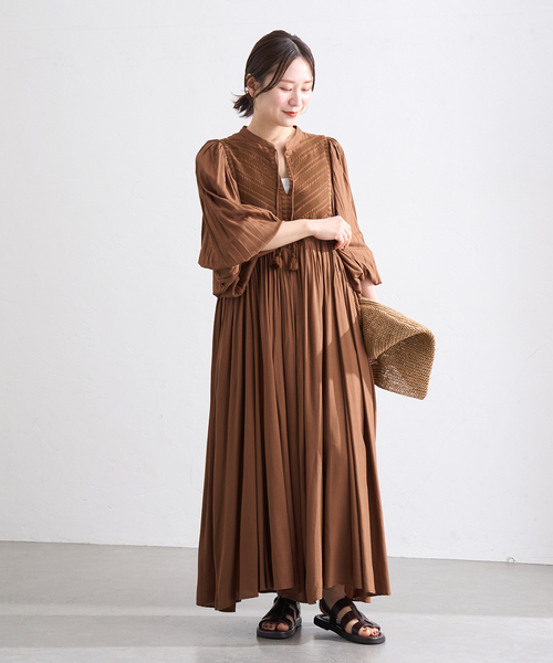 JOURNAL STANDARD(ジャーナルスタンダード)の「インディアクロスエンブロイダリーワンピース(ワンピース・レディース・ブラウン/ネイビー・FREE)」の2枚目の写真