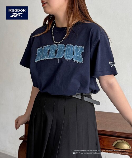 Reebok(リーボック)の「デニムワッペンT(Tシャツ/カットソー・レディース・ネイビー/ホワイト/ブラック・FREE)」の3枚目の写真